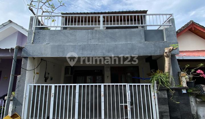 Dijual Rumah 2 Lantai Ada Balkoni Lantai 2 Full Kayu 1