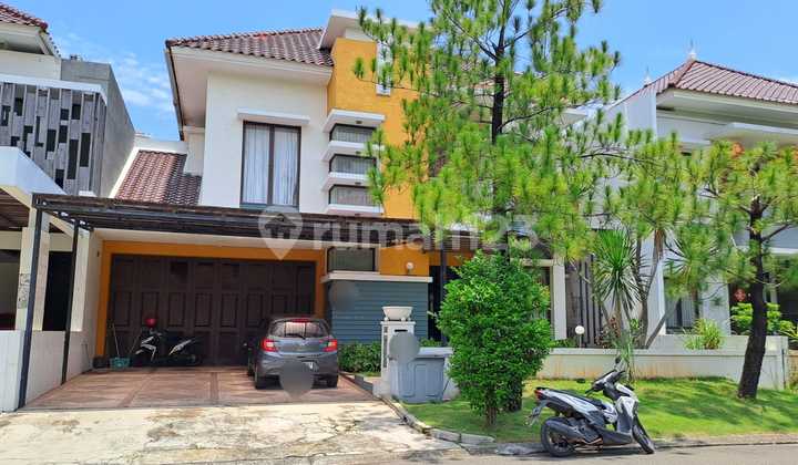 Dijual Rumah Siap Huni Lokasi Strategis Ada Taman Belakang 2