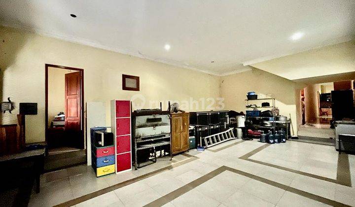 Dijual Rumah Mewah Semi Furnish Lokasi Strategis Di Menteng 2