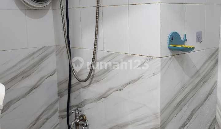 Dijual Apartemen Siap Huni Full Furnished Green Pramuka City