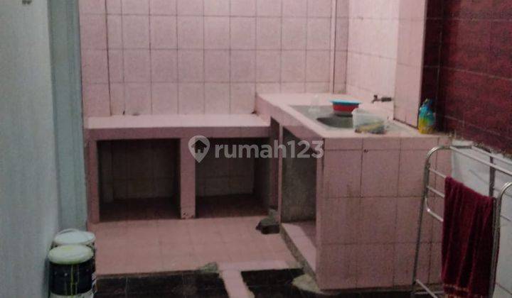 Disewakan Rumah 1.5 Lantai 3 Kt Siap Huni Lokasi Strategis  2