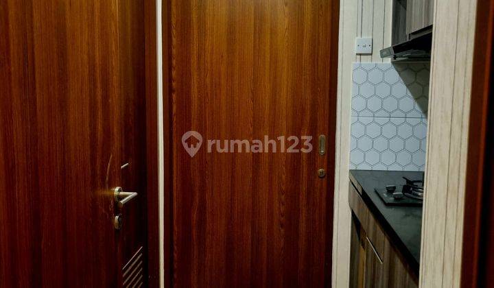 Dijual Apartemen Studio Lantai Rendah Furnished Siap Huni 2