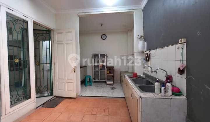 Dijual Rumah Semi Furnished Daerah Harapan Indah Regency 2