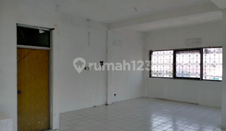 For Rent 3.5-Story Shop House Ready for Business: Showroom & Cafe 2