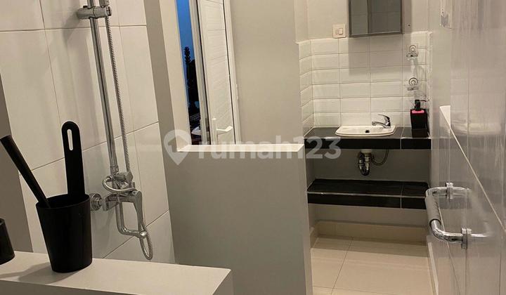 For Sale Quick 3-Story House Suitable for Luxury Boarding Business 2