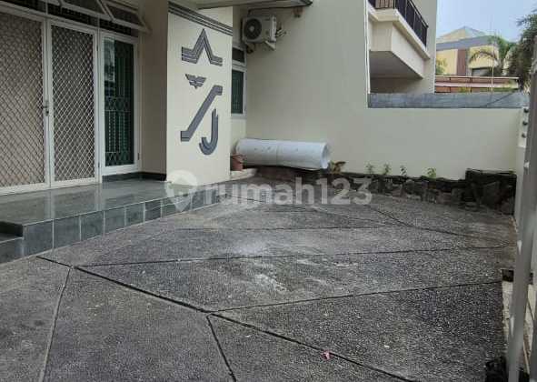 Rumah Bersih Rapi Puri Indah 200sqm Siap Masuk 2