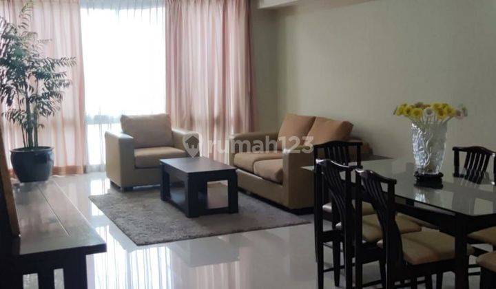  Dijual Cepat Apartemen Taman Anggrek 2 Kamar Tidur Furnished