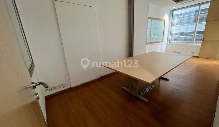 For Rent Office Space Menara Sudirman Lantai 8 300 M2 1