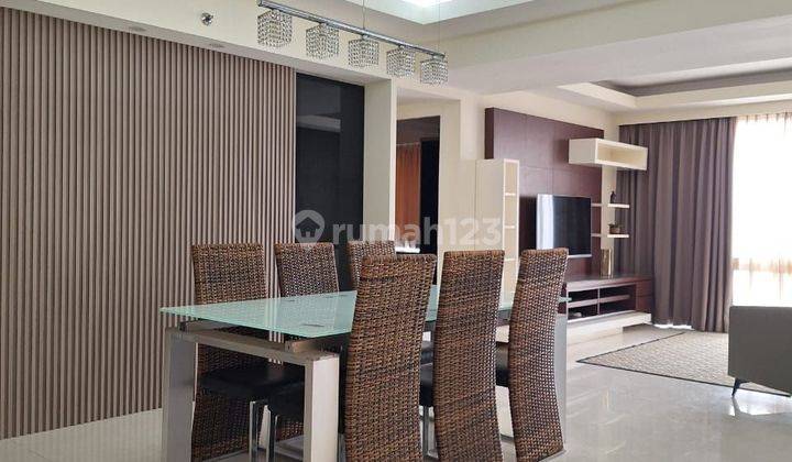 Apartemen Taman Anggrek 3 Kamar Tidur Sudah Renovasi Furnished 2