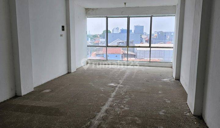 Dijual Kantor 4 Lantai, 54 Sqm, Sangat Strategis, Cempaka Putih, Jakarta  1