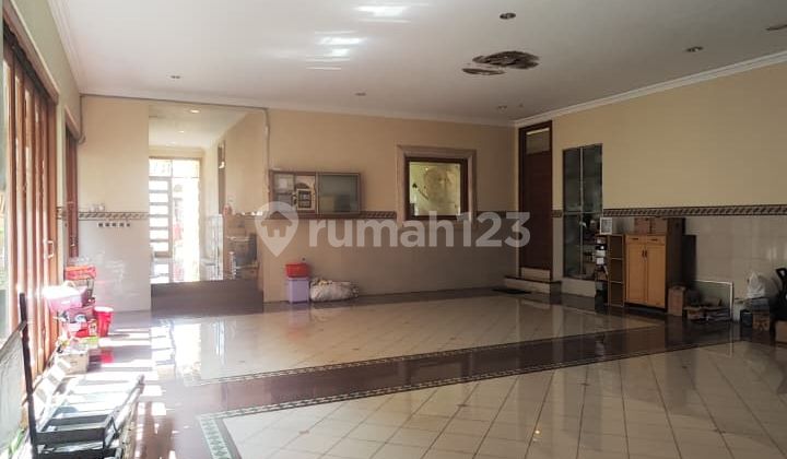 Harga di Bawah NJOP Rumah Mewah Luas di Budi Indah