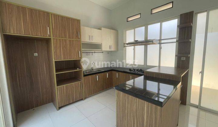 Rumah Kbp Semi Furnished Jingganagara Kota Baru Parahyangan 1