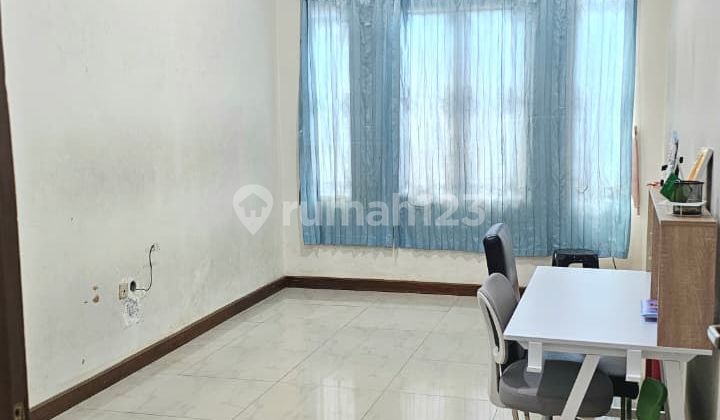 Rumah Bagus 2 Lantai di Taman Holis Indah 2