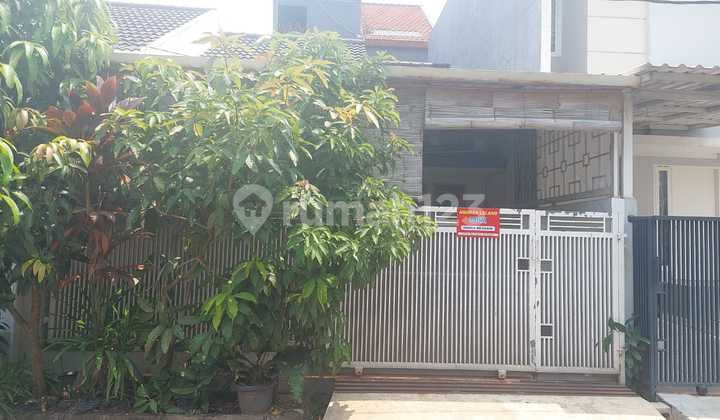 Cheap House in Adipura Complex on Cempaka St.