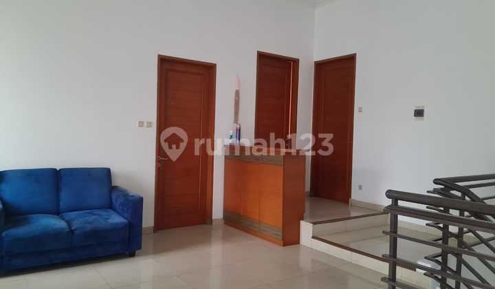 Rumah Villa Sariwangi Jl. Mekarwangi Mainroad Ex Cafe Rumah Villa Sariwangi Jl. Mekarwangi Mainroad Ex Cafe