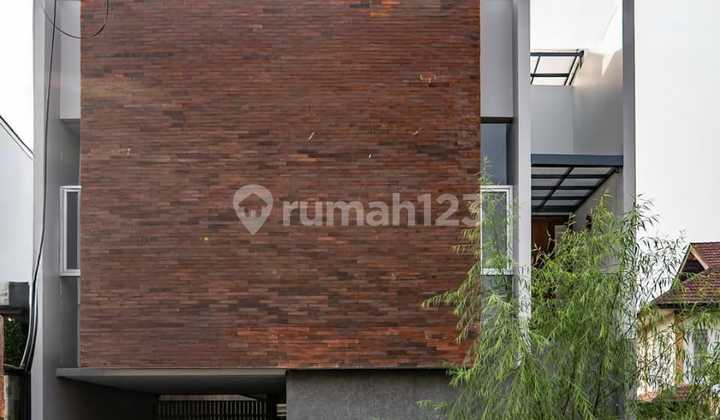 Brand New House Semi Furnished dekat Griya Arcamanik
