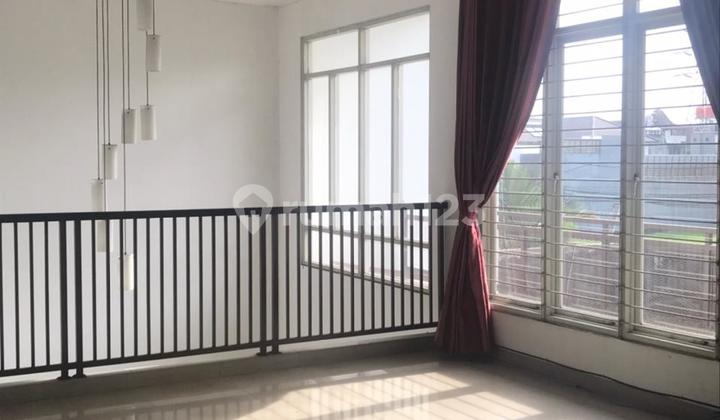 Rumah 4 Kamar dalam Cluster di Komplek Mekar Wangi