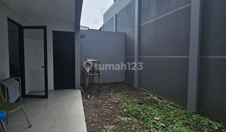 Ruang Usaha Ciateul Mainroad Parkir Luas 2