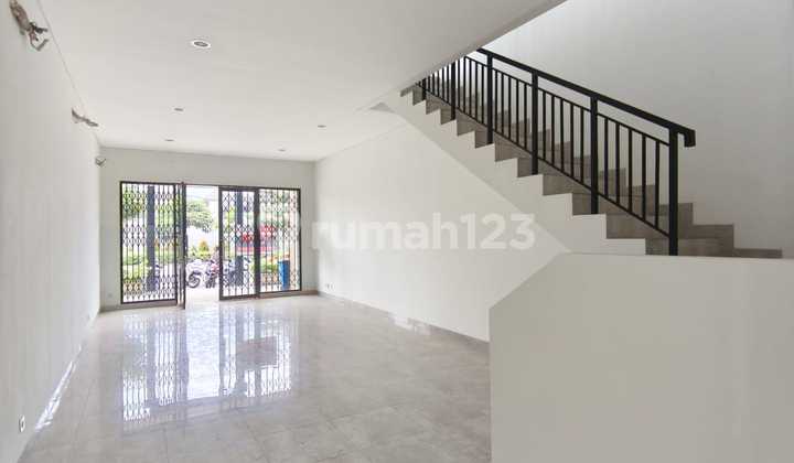 New 2-Story Shophouse in Podomoro Park Bandung 2