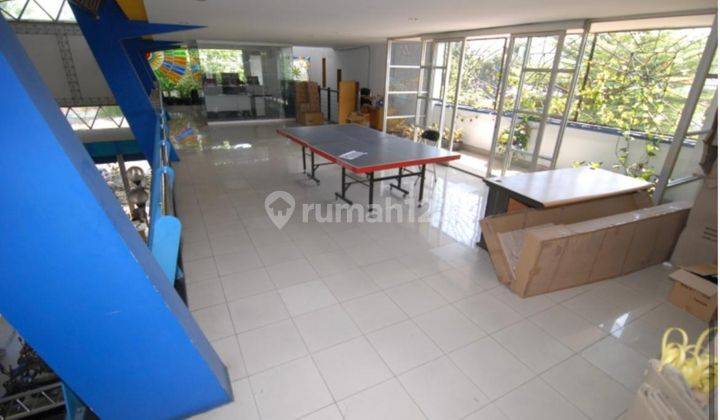 Ruko Gedung Cocok untuk Showroom Kantor Klinik di Ciateul 2