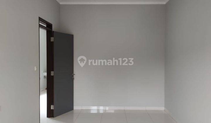 Rumah Baru Minimalis Modern di Kembar Bkr 2