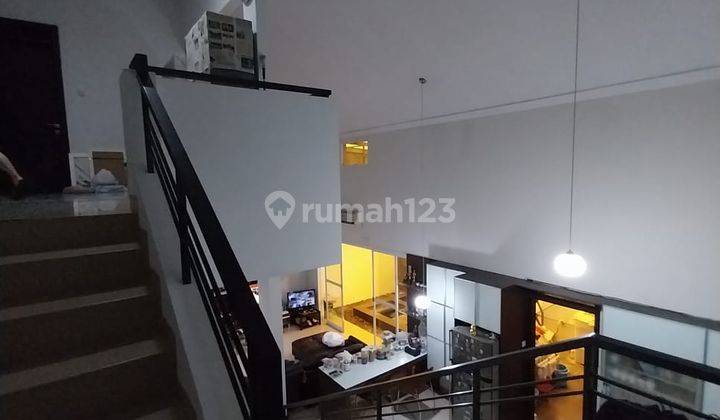 Rumah Nyaman Strategis di Istana Regency Sudirman 2