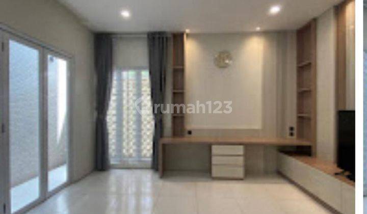 Jarang Ada Rumah Strategis Semi Furnished di Muara 1