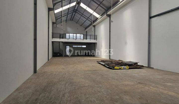Ruang Usaha Ciateul Mainroad Parkir Luas 1