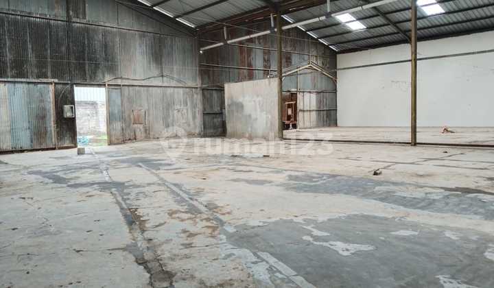 Wide Warehouse Ready to Use Container Access Plumbon Cirebon Wide Warehouse Ready to Use Container Access Plumbon Cirebon