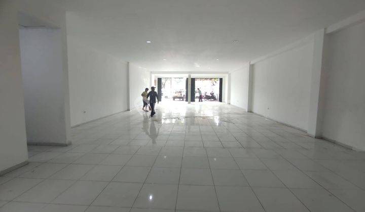 Disewakan Ruko Strategis di Jl. Wahidin, Cirebon  2