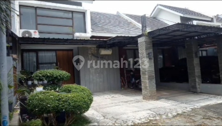 Semi-Furnished 3-Bedroom House, Good Condition, The Garden Housing Estate, Cirebon 2