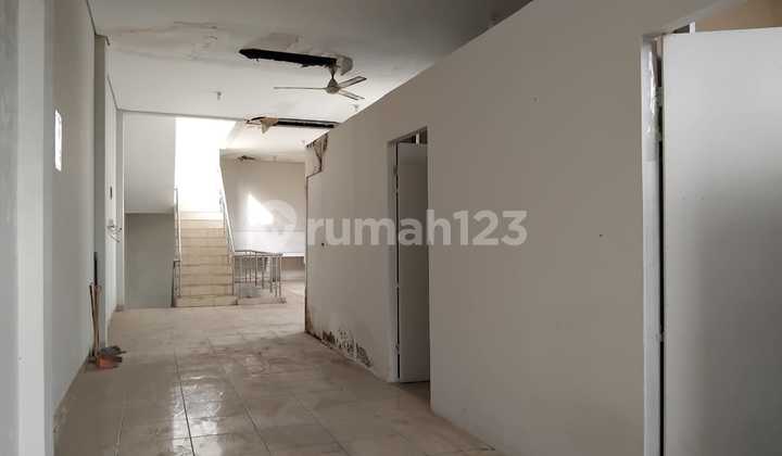 Disewakan Ruko 3 Lantai Di Jl. Bahagia, Cirebon Disewakan Ruko 3 Lantai Di Jl. Bahagia, Cirebon