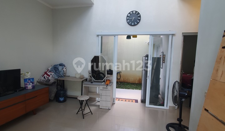 1st Floor Semi-Furnished House Verona Hills Cirebon