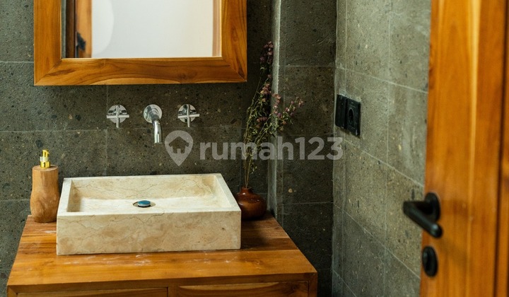 Villa With Private Pool Near Tumbak Bayuh