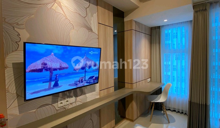 Amor Pakuwon City Apartment for Rent: Furnished, East City View