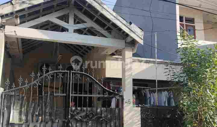 Simpang Darmo Permai Selatan, Near Pakuwon, West Sby 1