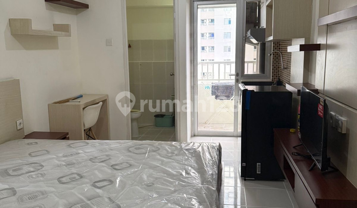 Apartemen Educity Tower Stanford Pakuwon City Hadap Timur View Pool