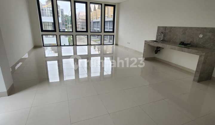 For Rent Three-Story Shophouse In Delrey Business Loft For Rent Three-Story Shophouse In Delrey Business Loft