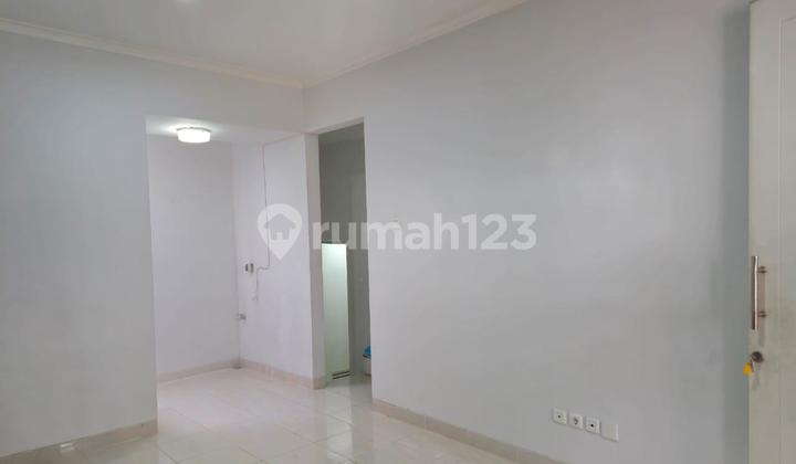 Beautiful House in Gading Serpong 2 Floors Fully Renovated Ready to Occup 2
