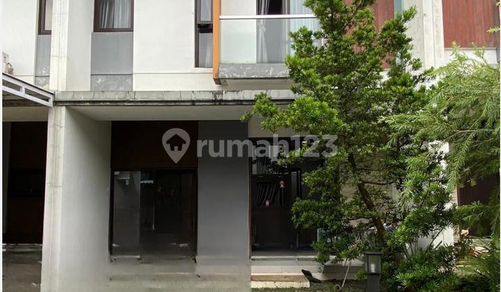 Beautiful House in BSD Delatinos Buenos Park Strategic Location. Beautiful House in BSD Delatinos Buenos Park Strategic Location.