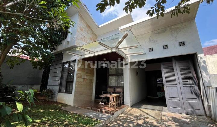 RUMAH CANTIK LUAS DI KENCANA LOKA BSD BANGUNAN 1 LANTAI SIAP HUNI