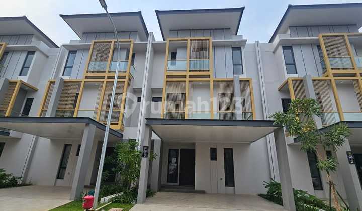 Rumah Cantik Di Bsd City Brand New 3 Lantai Siap Huni