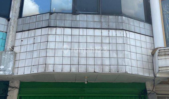 Disewakan Ruko 4,5 Lantai Baru Direnovasi Di Caman. Bekasi Barat 1