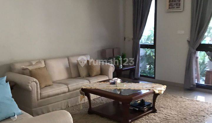 Dijual 2 Rumah Gandeng Full-Furnished Burgundy, Summarecon Bekasi 2