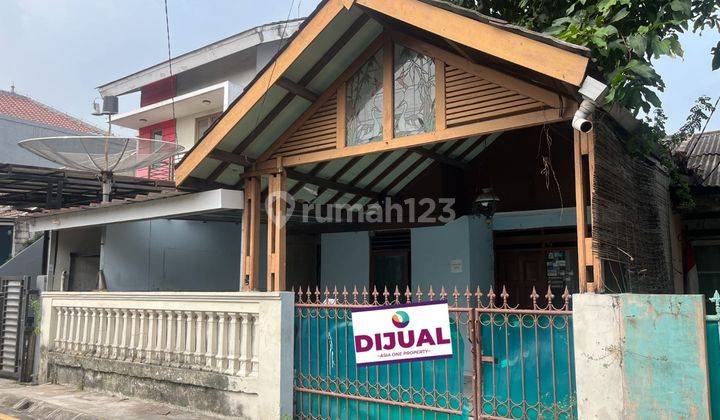 Rumah Dalam Komplek Perumahan Margahayu, Bekasi Timur 1