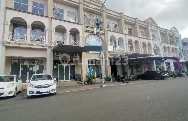 Ruko 2,5 Lantai Siap Pakai di Grand Galaxy City. Kota Bekasi