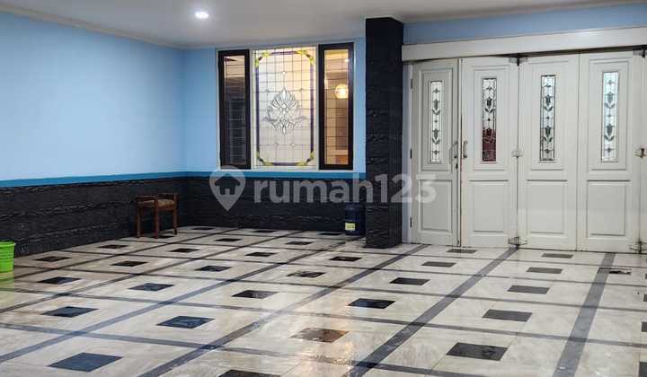 A Modern-Style Luxury House in the Elite Duren Sawit Area, Jakarta