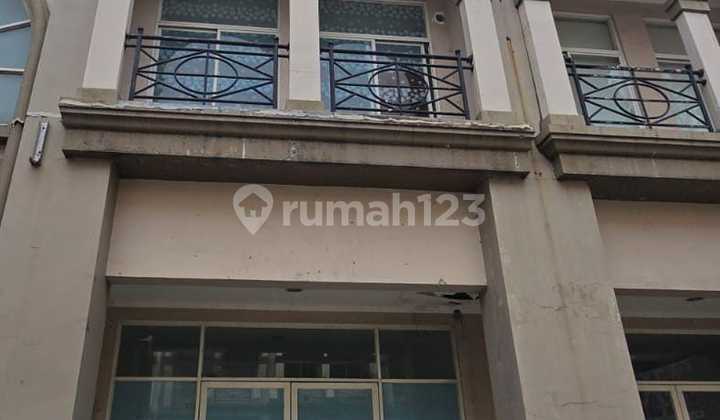 Ready-to-Use Shop House Near Culinary Spots in Galaxy. Bekasi