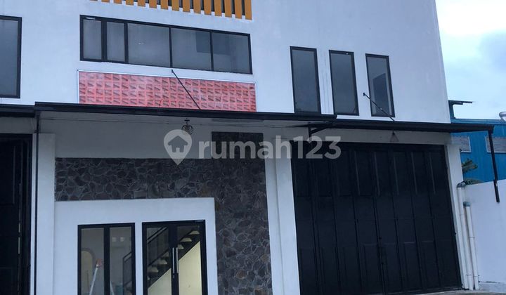 Gudang Bangunan Baru Siap Pakai di Bantar Gebang. Kota Bekasi