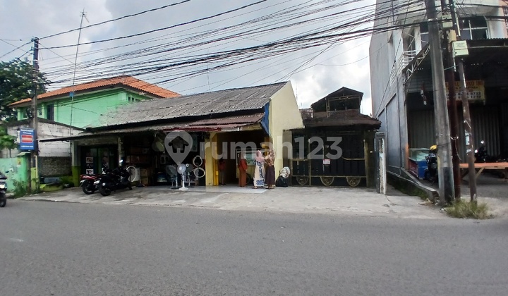 Rumah Dengan Konsep Modern Style Dan 3 Kios Di Bintara. Bekasi